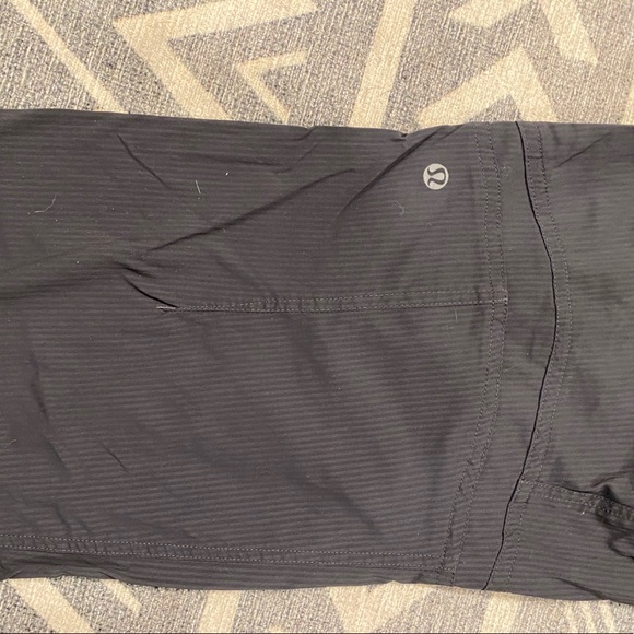 Men’s Lululemon parachute pant - Picture 2 of 3